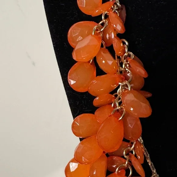 Elegant Orange Beaded Necklace - Picture 4 of 5